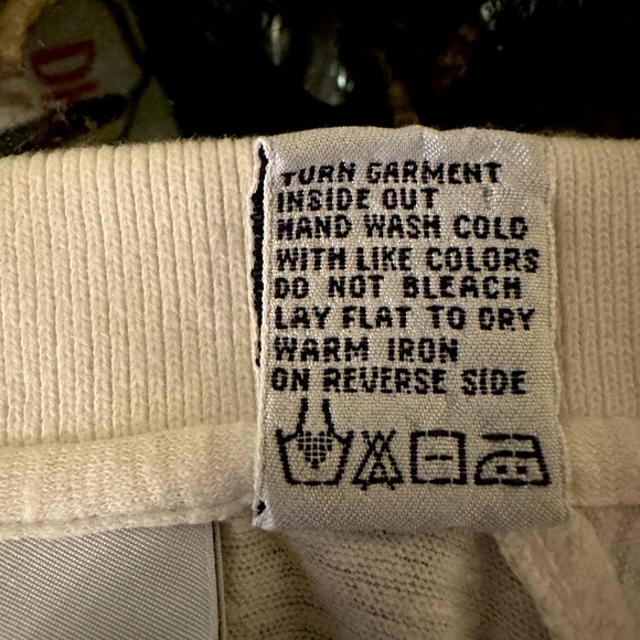 Armani A/X button-down short sleeved shirt with zippered pocket on left. Size XL - Picture 4 of 4